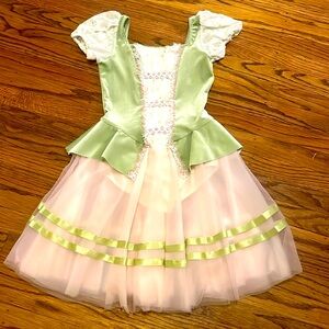 Ballet Costume 🩰 Pink & Green with beautiful detailing & clip-in green bow 🩷💚